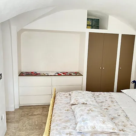 Appartement Crooked House *