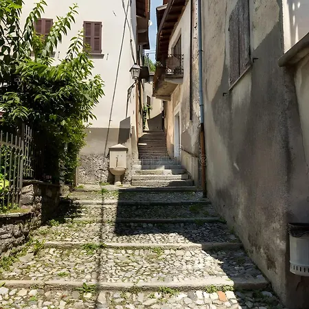 Crooked House